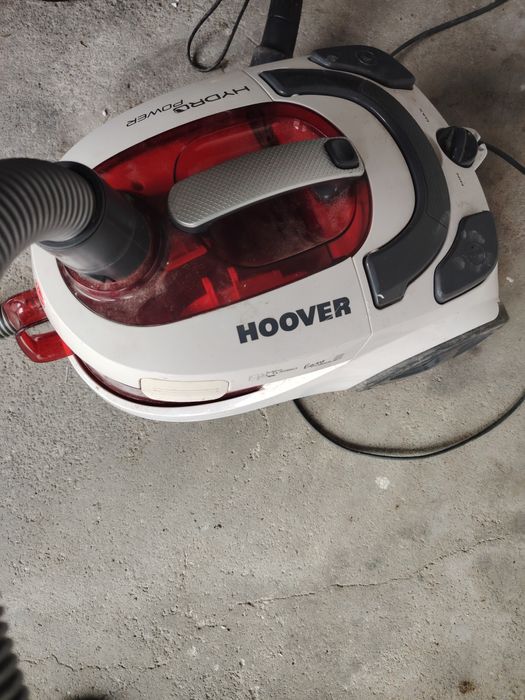 Vendo 2 aspiradores a trabalhar