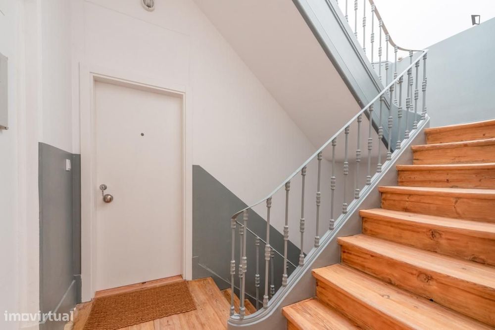 Quarto - localizado em Mouraria Lisbon
