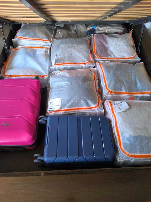 Cama de Casal com Arrumação (Estrado Elevatório)