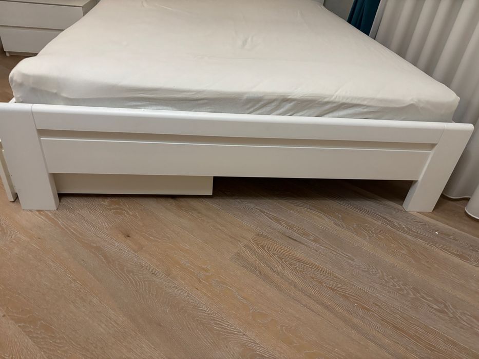 Продається кровать 1600*2000 дерево бук