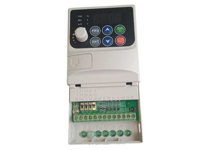 Частотник 0,75 кВТ 220-380