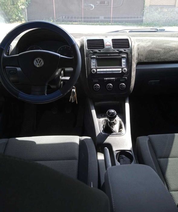 Volkswagen Golf 5 20007 год. 1.9TDI