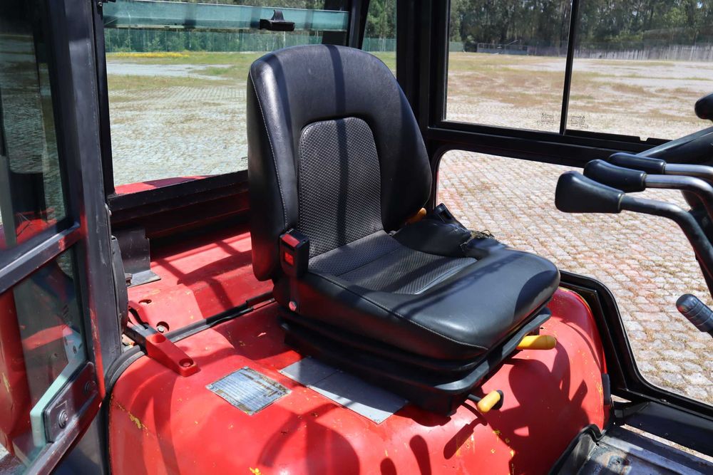 2000 Nissan FD02A25Q 2500 Kg Empilhador Diesel