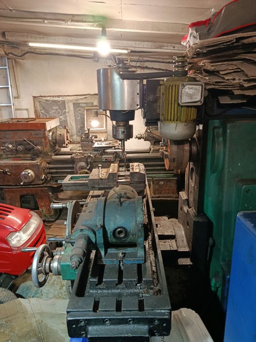 Фрезерний  Станок 6Р82+делітільна головка