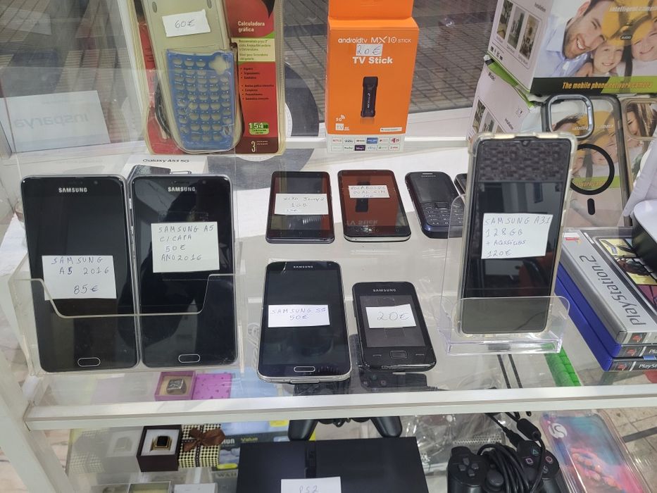 Vários telemóveis para venda