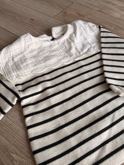 Bluza sweter w paski z kołnierzykiem