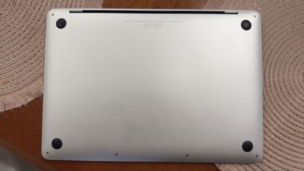 Macbook pro 2017 2,5 ghz i7