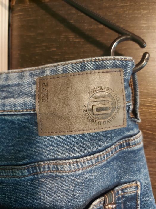 Spodnie jeans  rozmiar 32/32 b .dobry stan
