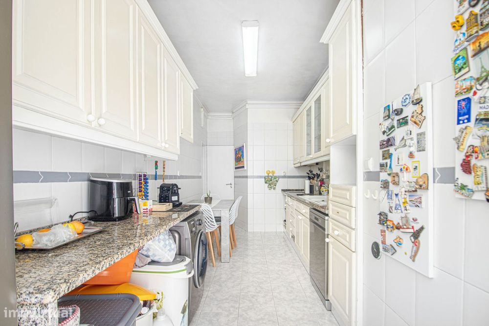 Apartamento T4 - Algés