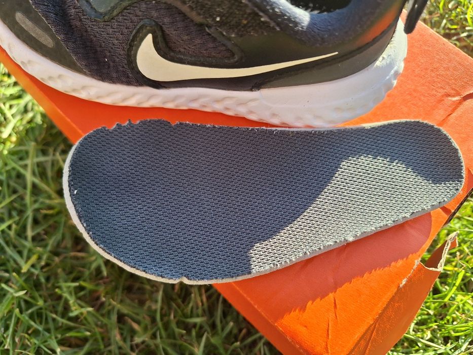 Оригінальні кросівки nike