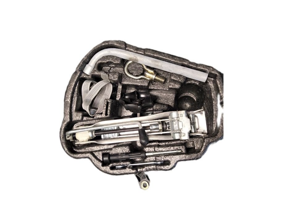 Vw Golf 4  Органайзер запаски