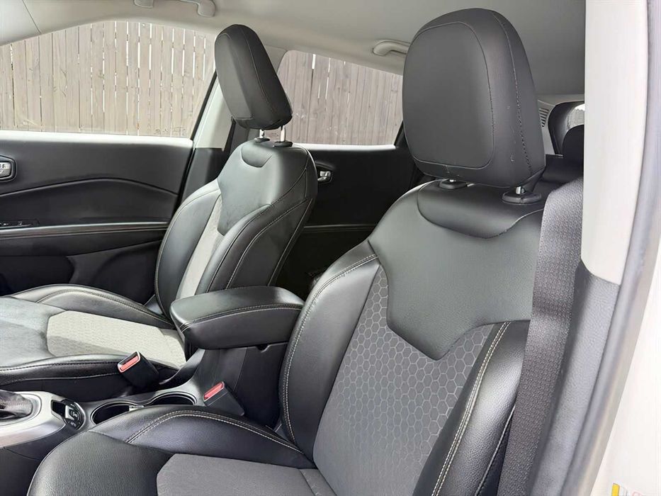 Jeep Compass Latitude      2019