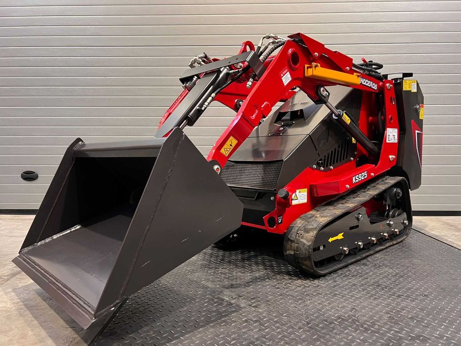 Mini Carregadora  RHINOCEROS KS925 Kubota