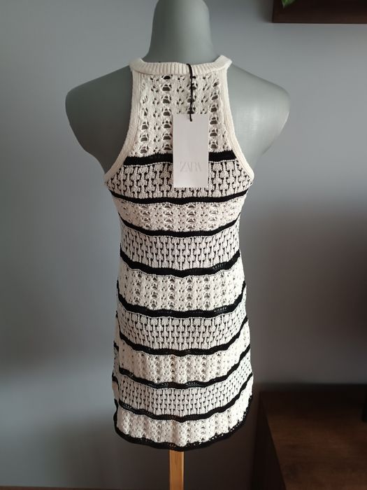 Sukienka ażurowa dziergana Zara