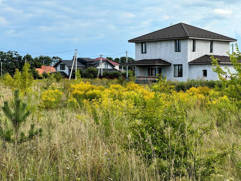 Ділянка під забудову в новому районі / Личанка