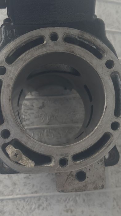 Cilindro Mota de água Original Yamaha 66E – Impecável