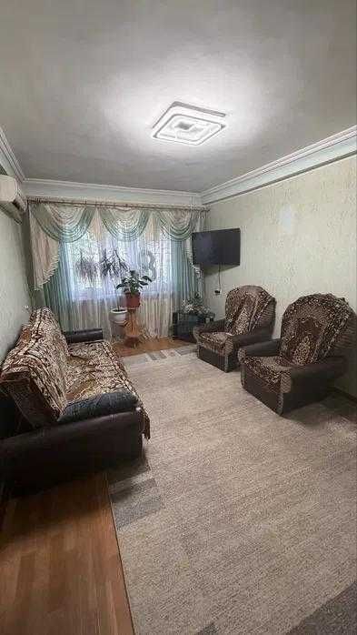 Продам 3-комн.квартиру в р-не пл. Фестивальная