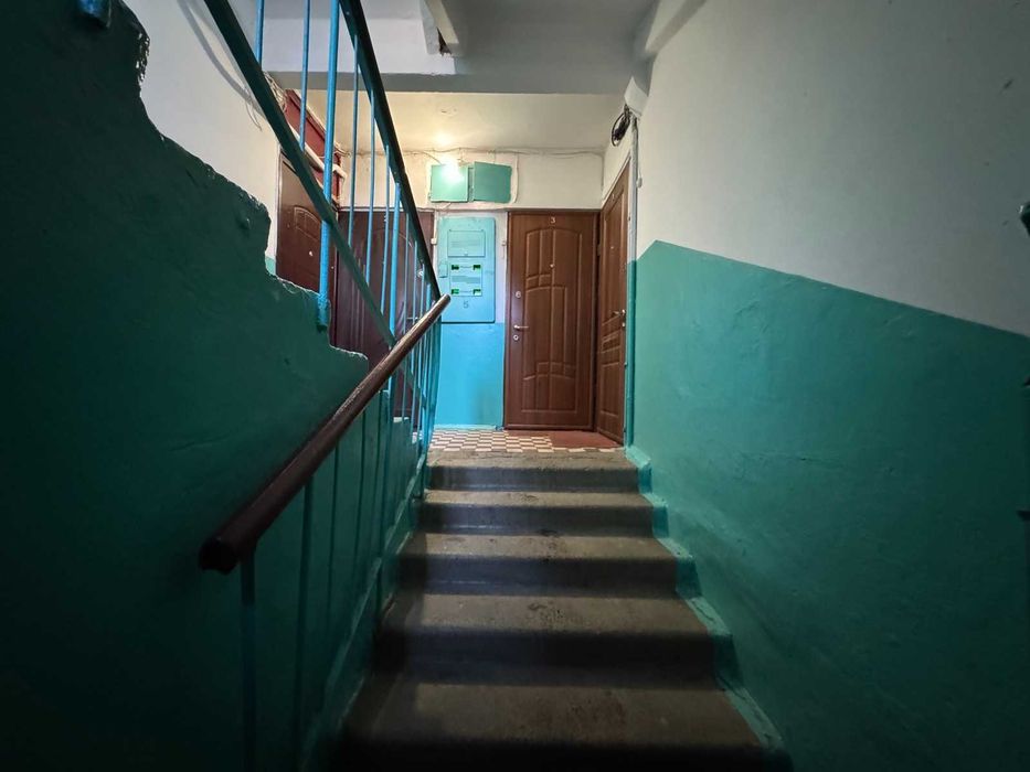 Продаж однокімнатної квартири проспект Космонавтів