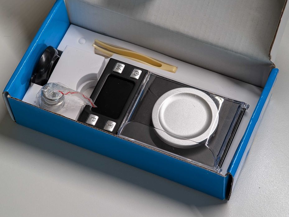 Elektroniczna mini waga jubilerska 0.001g - 100g jak nowa