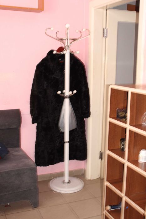 Стильная вешалка