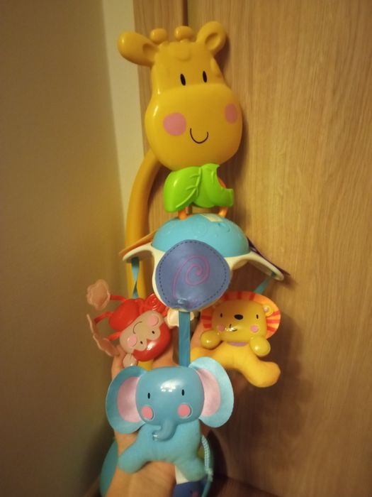 Fisher Price przenośna karuzela z pozytywką żyrafa