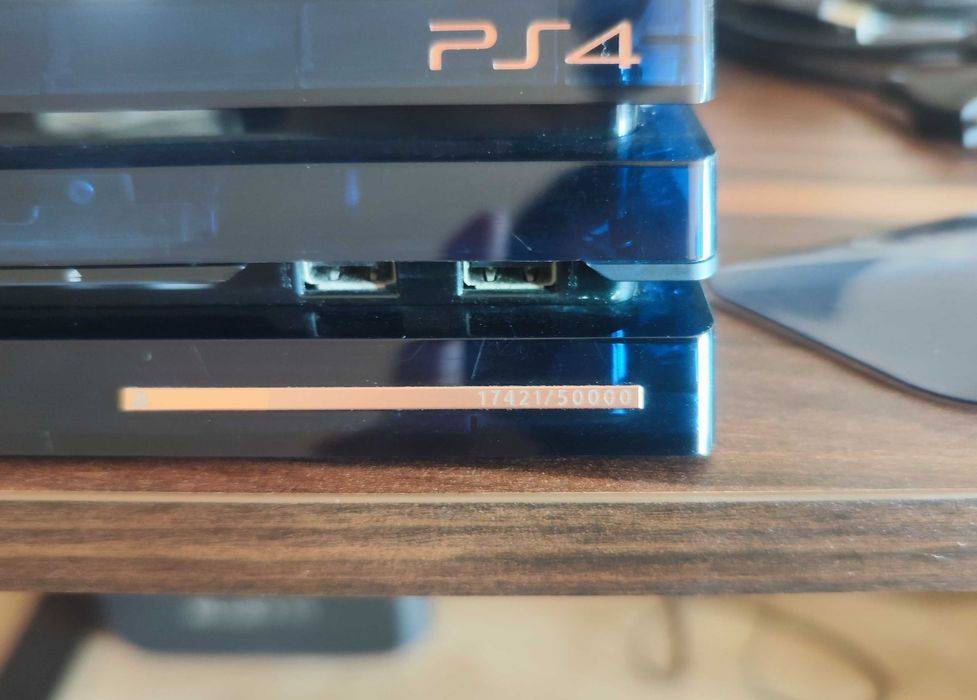 PS4 Pro 500 Million Limited Edition | 2TB | JP | №17421/50000