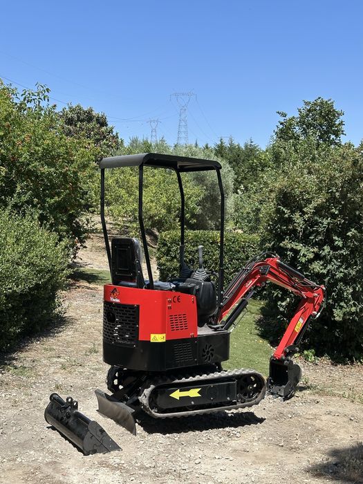 Mini Escavadora Giratória 1000KG | 2 BALDES | DIESEL NOVA