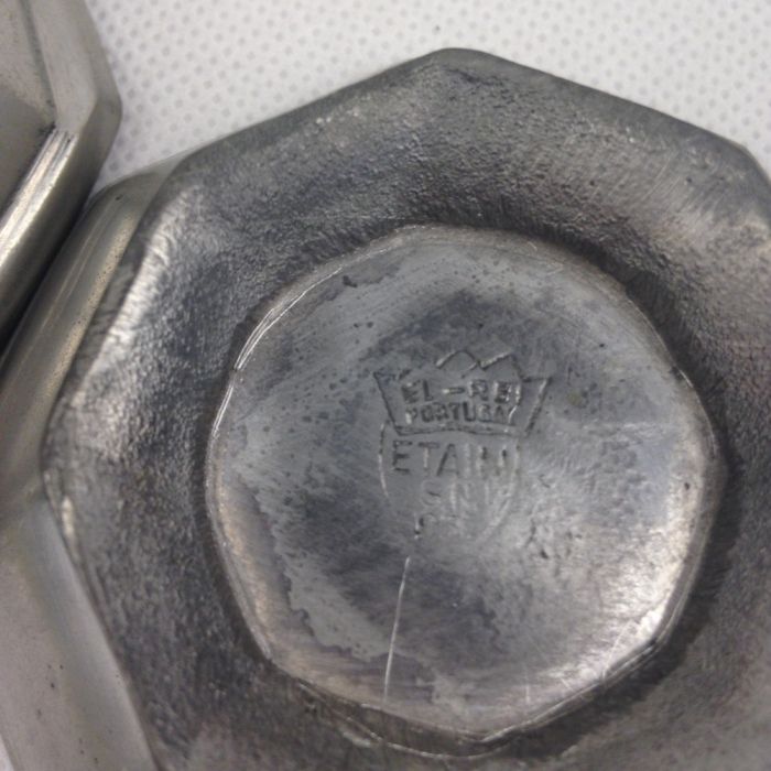 Conjunto de Taças em Estanho