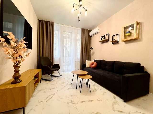 New! 3 кімнатна в Центрі!Подобово