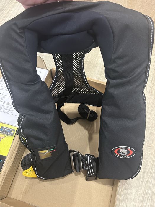 Жилет рятувальний автоматичний Ursuit DSH Hydro 275N