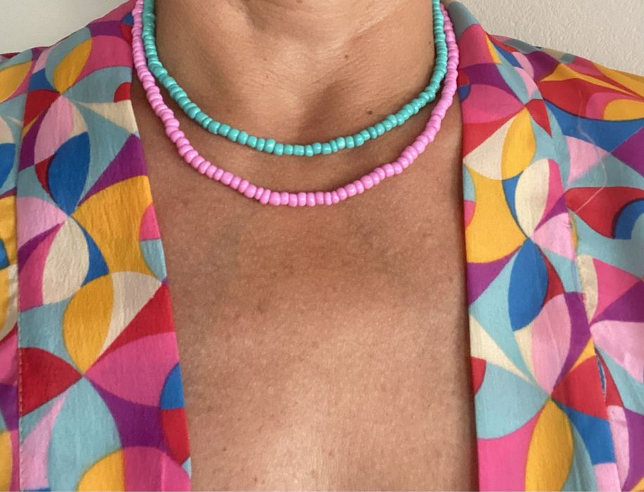 Colar missangas rosa “pastilha” ou turquesa