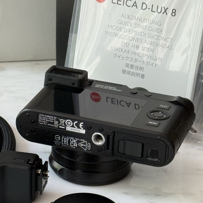 Leica  D-lux 8 como nova