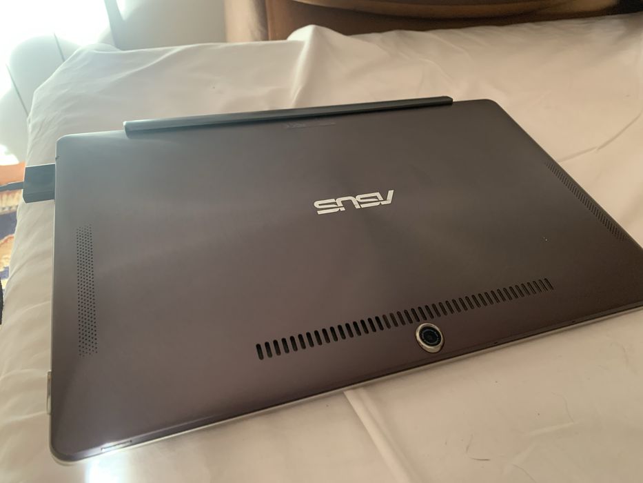 Asus portatil TX300CA i7
