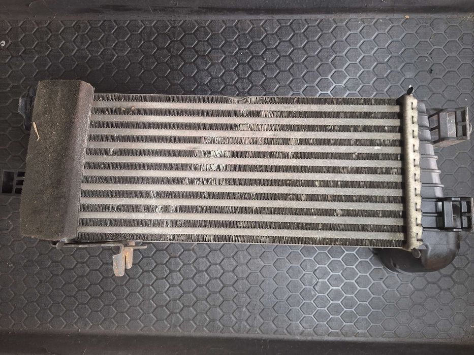 Intercooler Ford CV61-9L440-VC