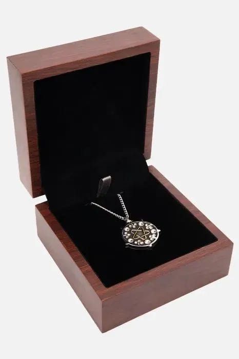 Medalion Medallion Wiedźmin Witcher - YENNEFER - W Pudełku, Szkatułce - NOWY