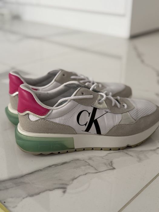 Жіночі кросівки Calvin Klein