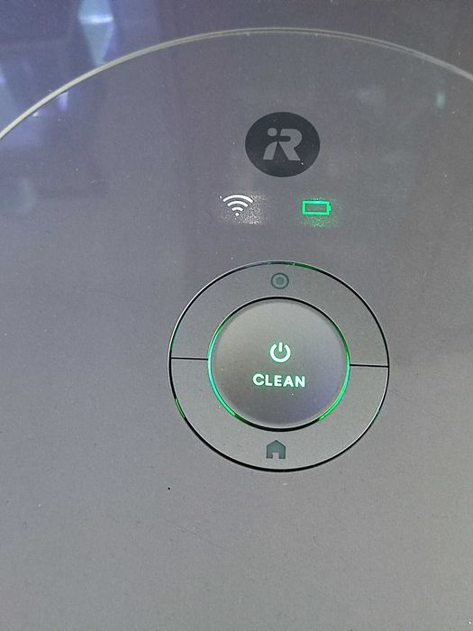 Aspirador Roomba Romba IRobot 697 controlo pelo telemóvel