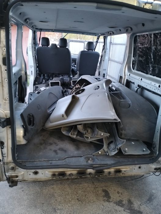 Renault Trafic 2 кузов, двері, ляда, салон