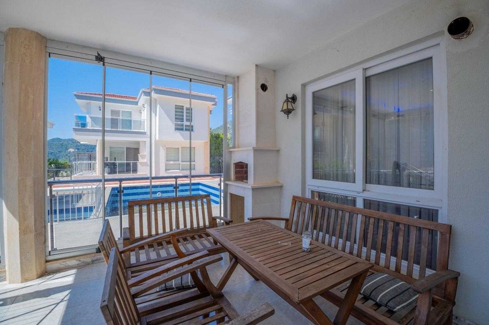 Продаж вілла 3+1_220м2 Бекташ, Туреччина