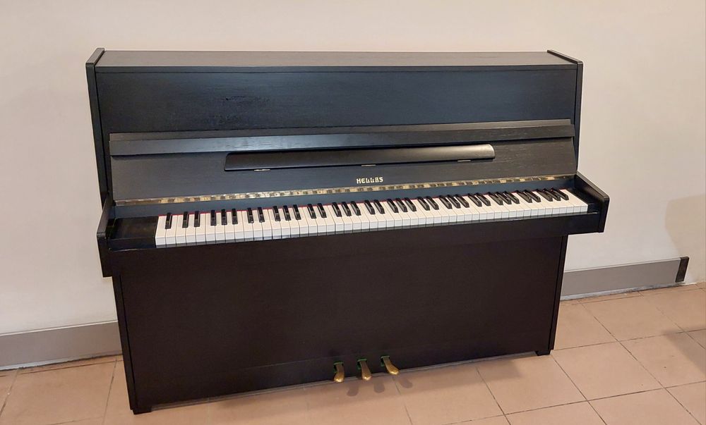Pianino marki "Hellas"