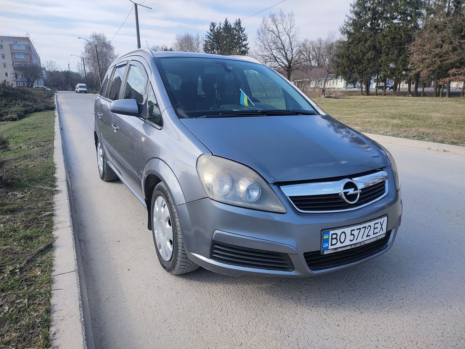 Opel Zafira b 1.9ctdi 2005 рік
