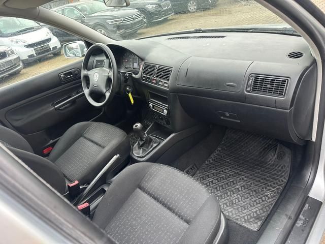 Volkswagen Golf 4 2004