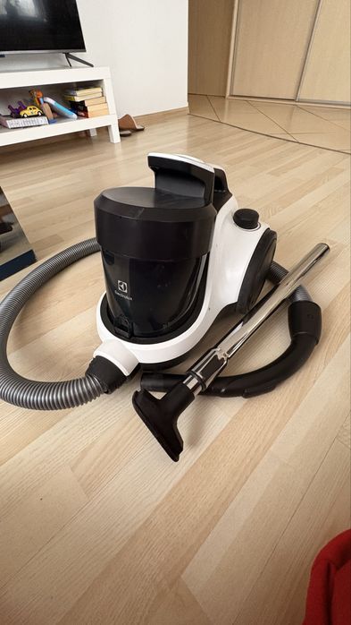 Odkurzacz bezworkowy Electrolux