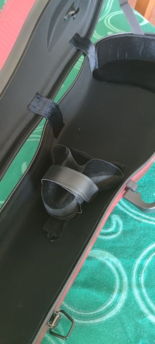 Estojo em fibra para violino