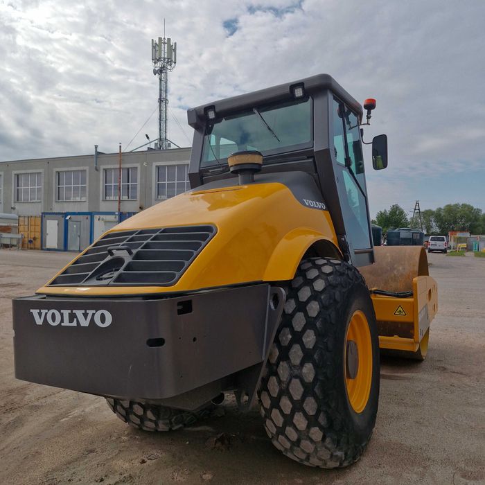 Wynajmę walec drogowy Volvo SD-100D