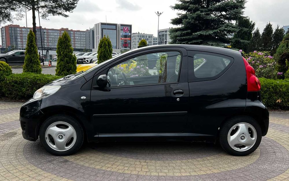 Peugeot 107 2011