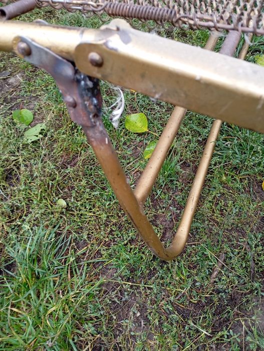 Розкладушка з бильцем