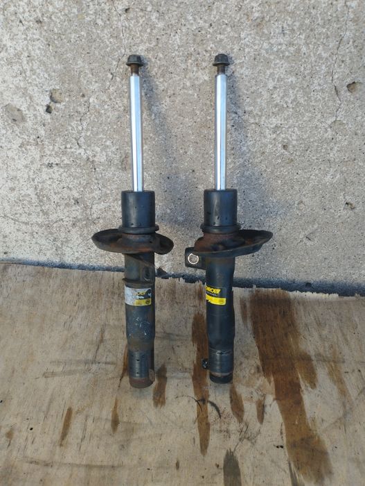 Передние стойки Skoda Octavia A5