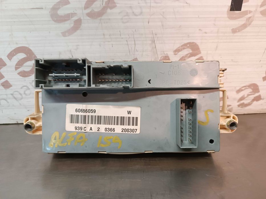 CAIXA DE FUSIVEIS ALFA ROMEO 159 60686059