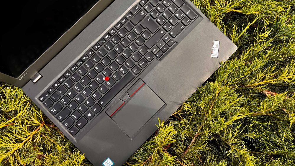 Lenovo ThinkPad T560 i5-6300U 8GB DDR3 Без SSD 15.6"